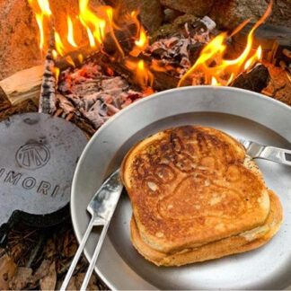 Pumori Mackjärn med Björntass