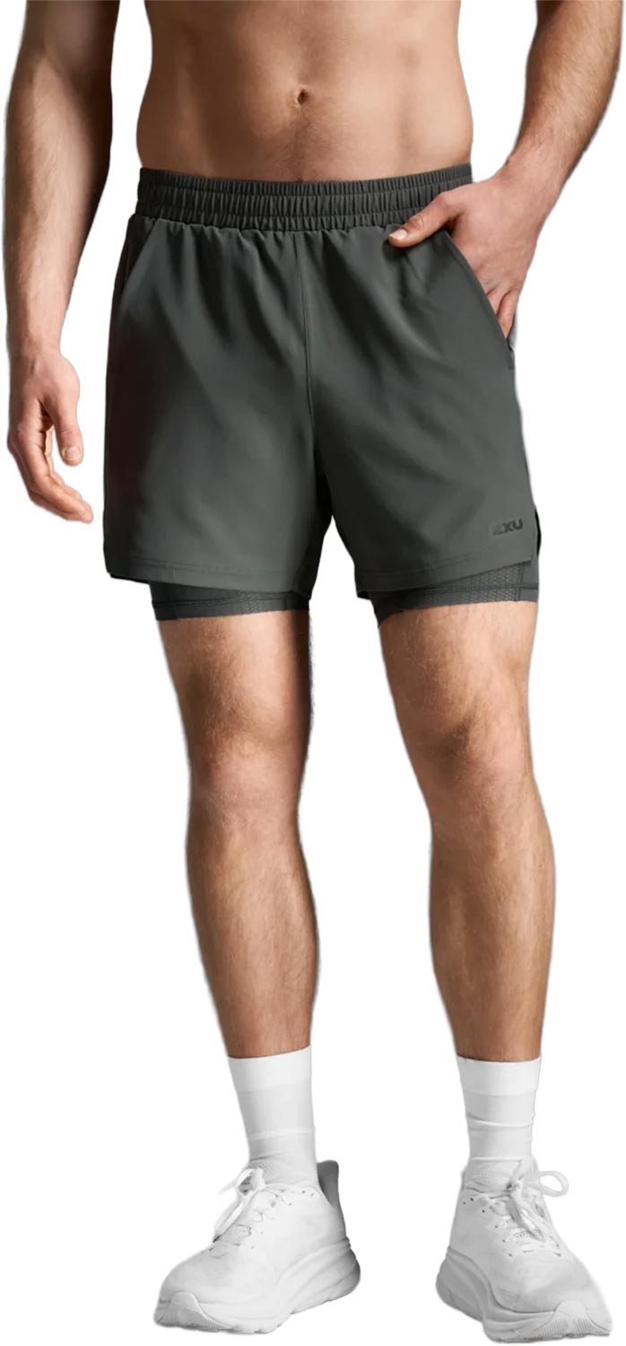 2XU Aero Mesh 2-in-1 5-inch Shorts Herr Grå M | Löparshorts